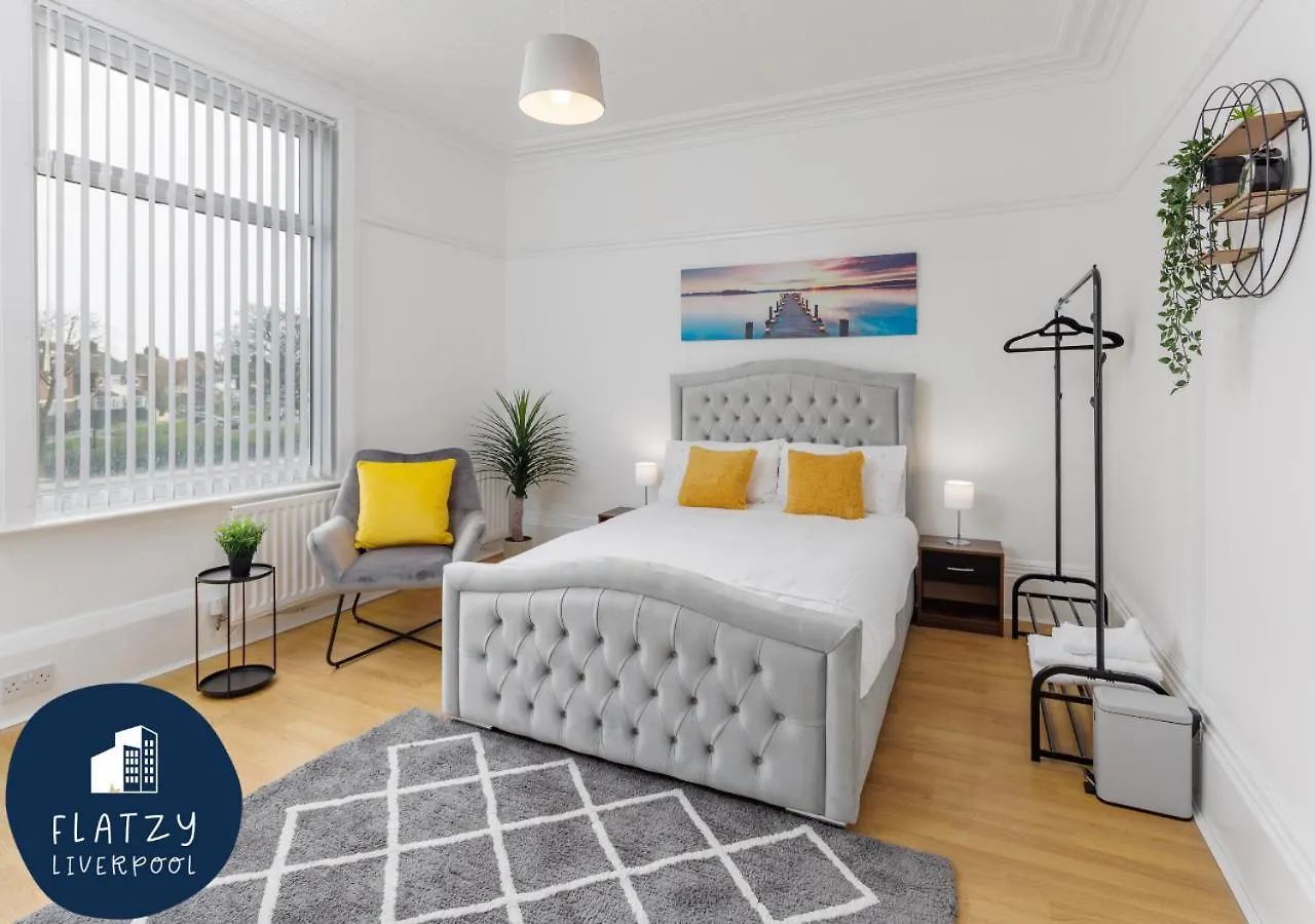 Flatzy - 6 Bed Oasis Close To Football Stadiums Liverpool