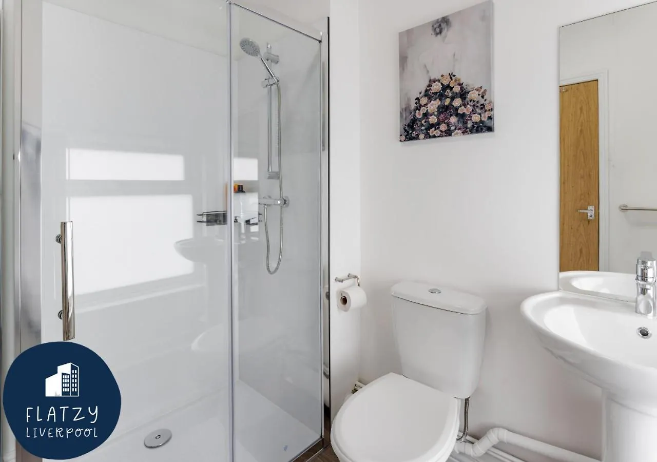 Holiday home Flatzy - 6 Bed Oasis Close To Football Stadiums Liverpool