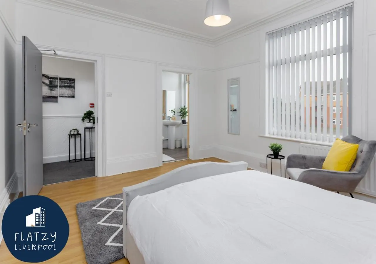 Flatzy - 6 Bed Oasis Close To Football Stadiums Liverpool